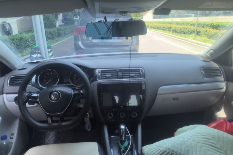 Used Volkswagen Sagitar 2015 1.6L Automatic Comfort Model Headliner