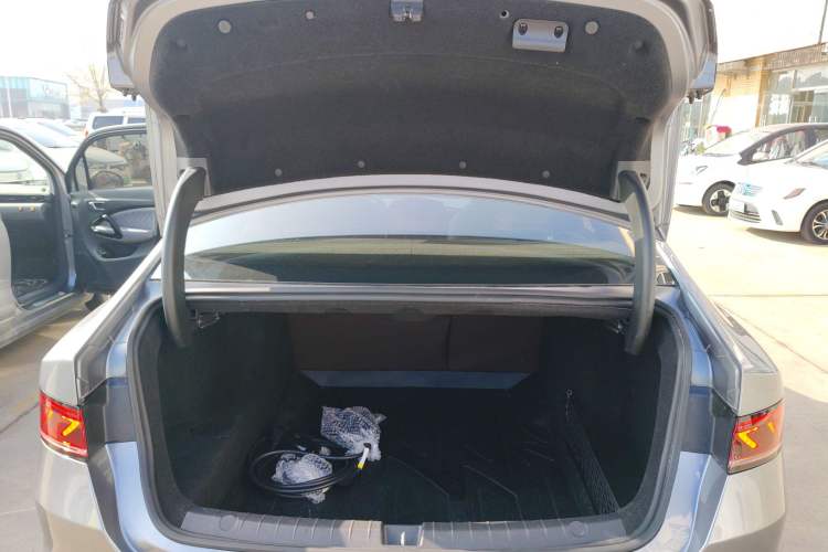 Used BYD Qin PLUS 2023 Champion Edition DM-i 55KM Leading Model Trunk