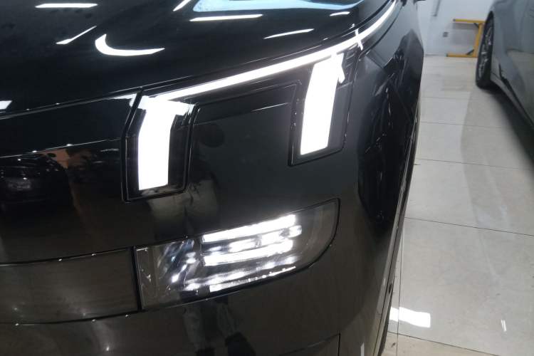 Used Lynk & Co 900 2025 2.0T Exploration Edition
