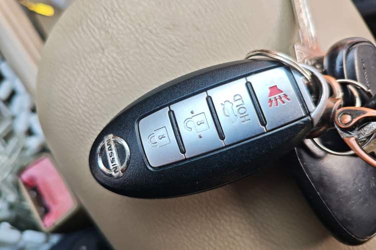 Used Nissan Sylphy 2009 1.6XL Automatic Luxury Sunroof Edition Vehicle Key