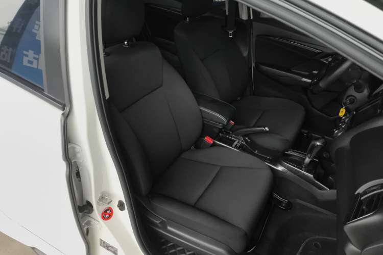 Used Honda Fit 2018 1.5L CVT Comfort Sunroof Version Right Front Seat