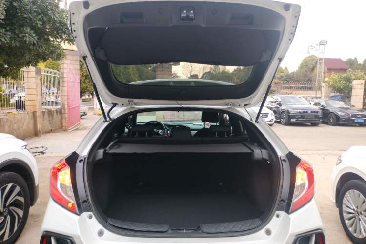 Used Honda Civic 2021 HATCHBACK 220TURBO CVT Trendy Cool Edition