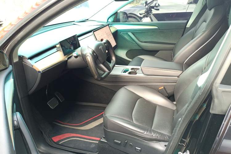 Used Tesla Model Y 2022 Rear-Wheel-Drive Version
