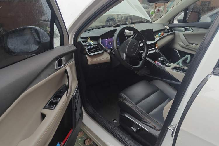 Used Lynk & Co 06 EM-P 2022 PHEV 84 km Range Pro Version