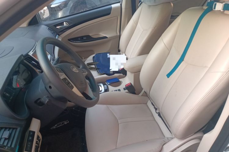 Used BYD e5 2017 300 Prestige Edition Left Front Seat