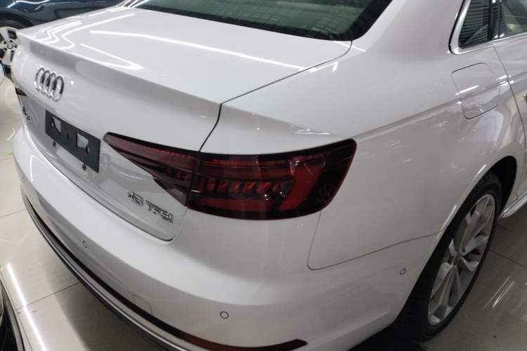 Used Audi A4L 2019 40 TFSI Fashion Version China V

