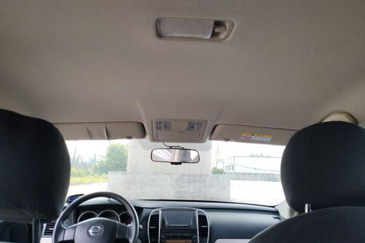 Used Nissan Sylphy 2012 Classic 1.6XE Manual Comfort Edition Headliner