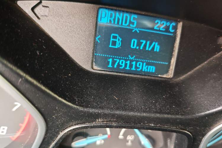 Used Ford Focus 2012 Sedan 1.6L Automatic Fashion Edition
