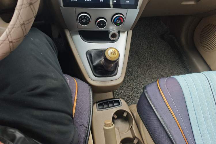 Used Hyundai Tucson 2009 2.0L Manual Two-Wheel Drive Fashion Edition