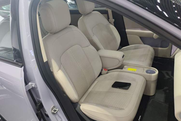 Used firefly 2025 Illuminated Edition
