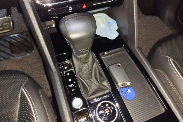 Used Volkswagen Teramont X 2019 530 V6 Four-Wheel Drive Prestige Flagship Edition Gear Lever