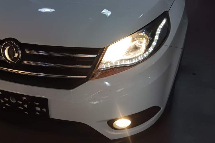 Used Dongfeng Fengon 580 2017 Revised Version 1.5T CVT Luxury Edition