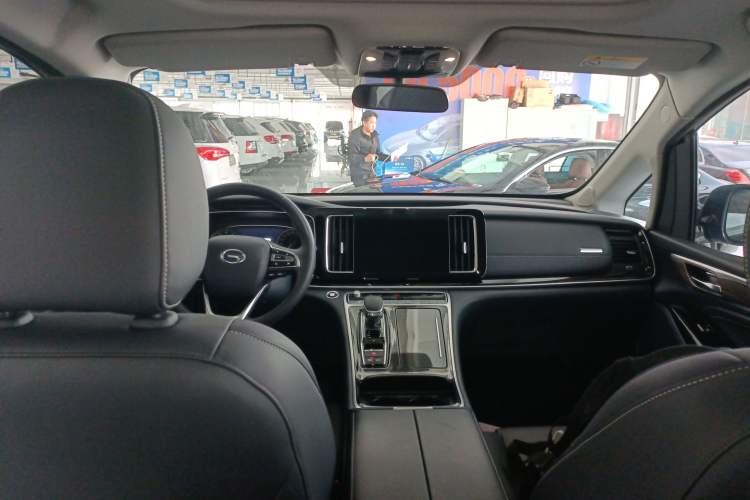 Used GAC Trumpchi M8 2023 Lingxiu Series 390T Luxury Edition Center Console