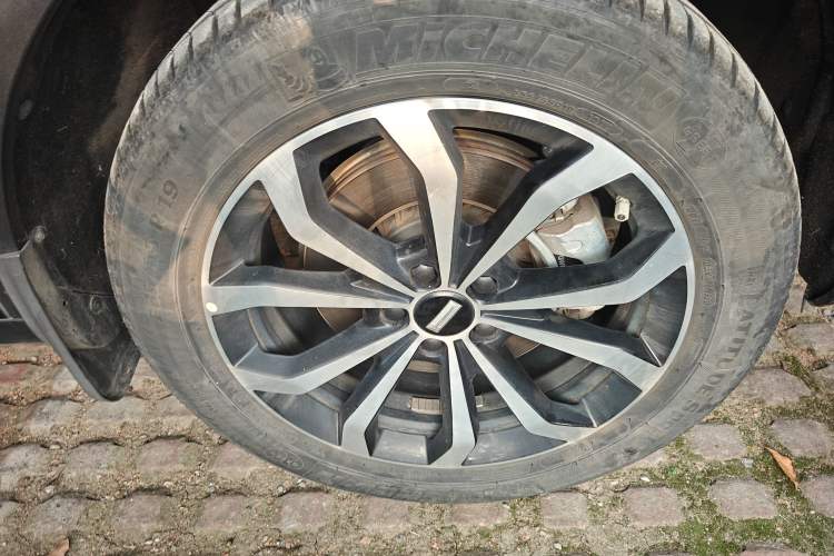 Used Wey VV6 2020 2.0T Two-Wheel Drive Smart Protection+