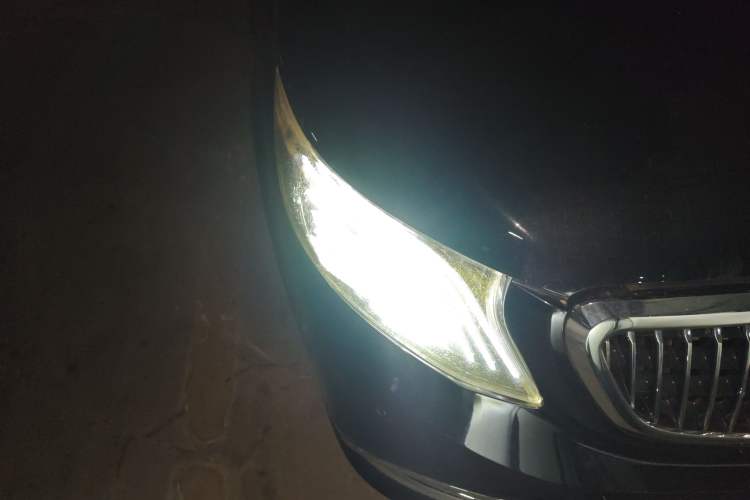 Used Mercedes-Benz Vito 2021 2.0T Business Version 7 Seats