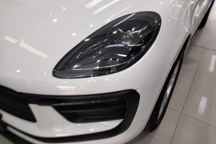 Used Porsche Macan 2024 Macan 2.0T
