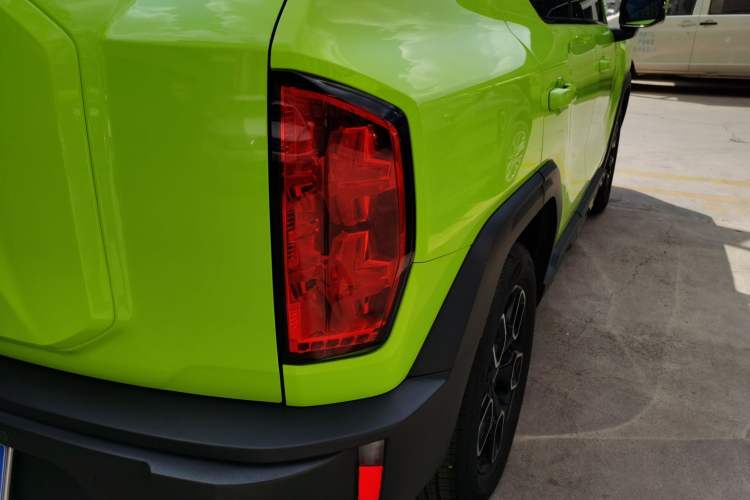 Used Haval X DOG 2022 1.5T DCT Two-Wheel Drive Trendy Edition Right Rear Taillight