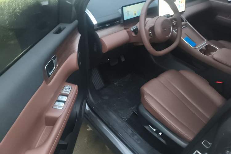 Used Wuling Xingguang S 2024 510 km Flagship Version
