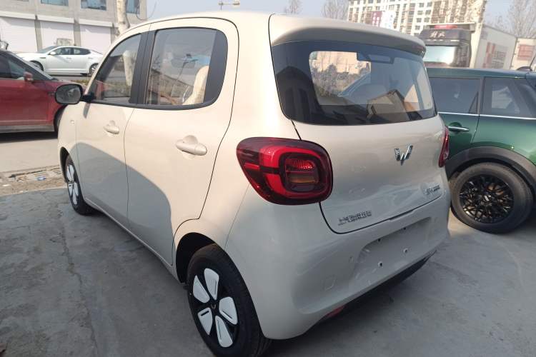 Used Wuling Hongguang MINIEV 2025 Four-Door Version Advanced Edition
