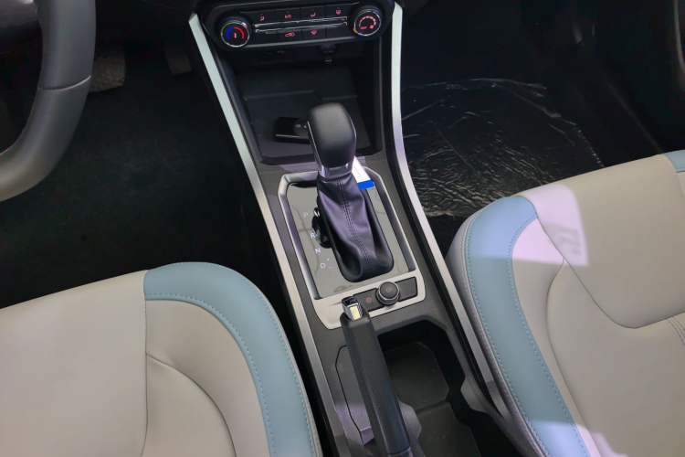 Used Chery Tiggo 3X 2022 PLUS 1.5L CVT Fashion Edition Gear Lever