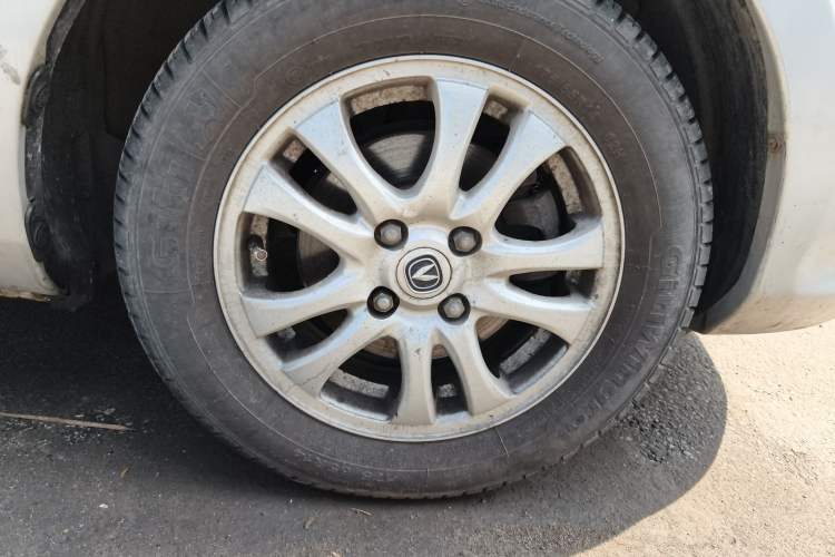 Used Changan Alsvin V3 2012 1.3L Manual Comfort Version China IV Standard
