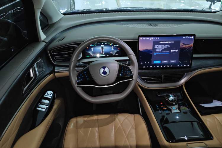 Used Denza D9 2022 EV 620 Prestige Model