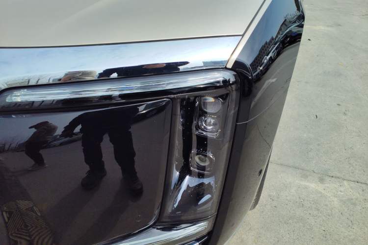 Used Hima S800 2025 Model, Range-Extended Starlight Premium Edition, 5 Seats
