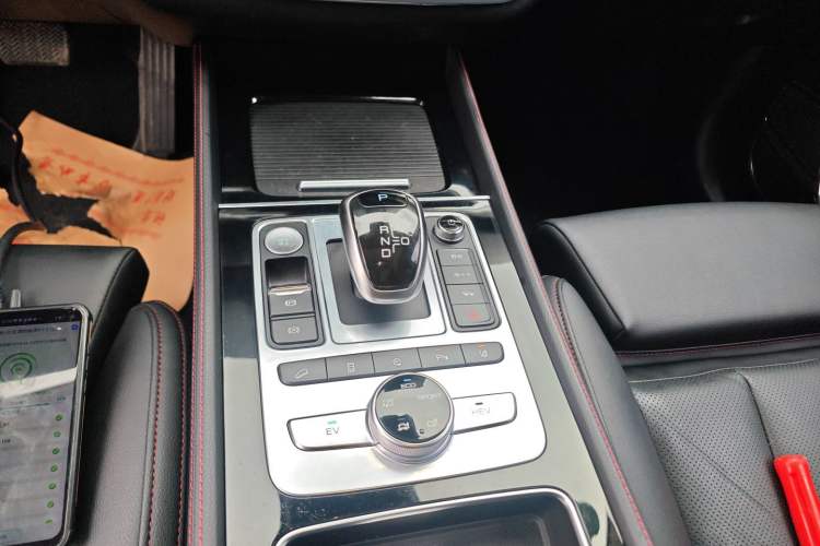 Used BYD Tang New Energy 2019 DM 2.0T All-Wheel Drive Connected Innovation Edition 7 Seats China VI Standard