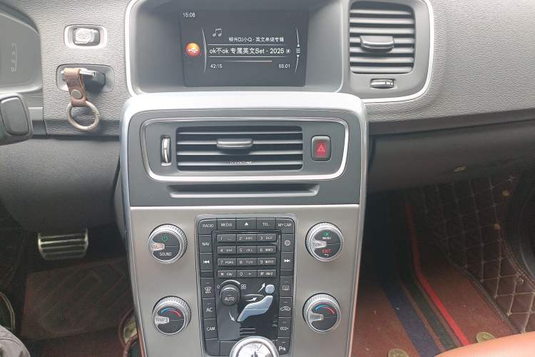 Used Volvo S60 2017 S60L T3 Smart Upgrade Edition
