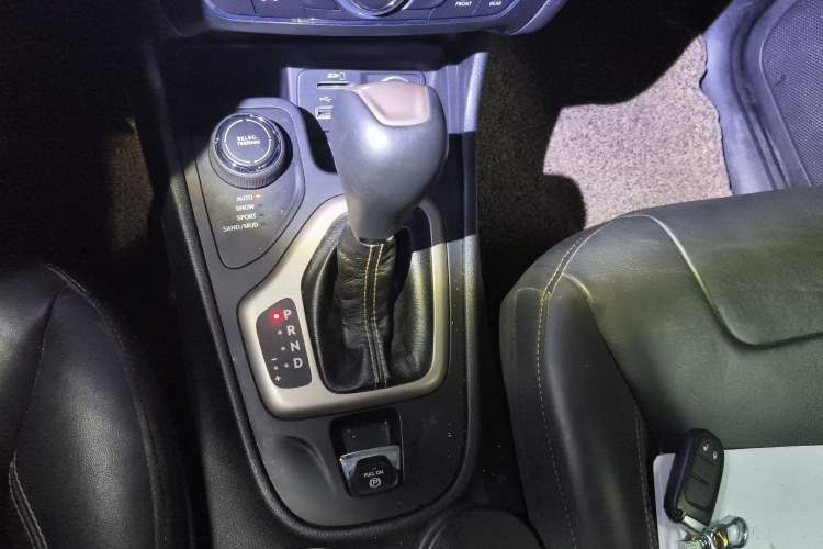 Used Jeep Cherokee 2016 2.4L Professional Edition