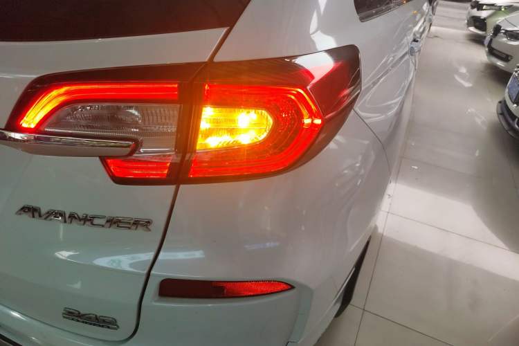 Used Honda Avancier 2019 240TURBO Two-Wheel Drive Elite Edition