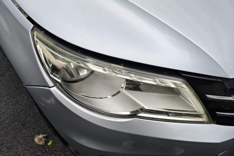 Used Volkswagen Tiguan 2012 1.8TSI Automatic Two-Wheel Drive Urban Edition Right Front Headlight