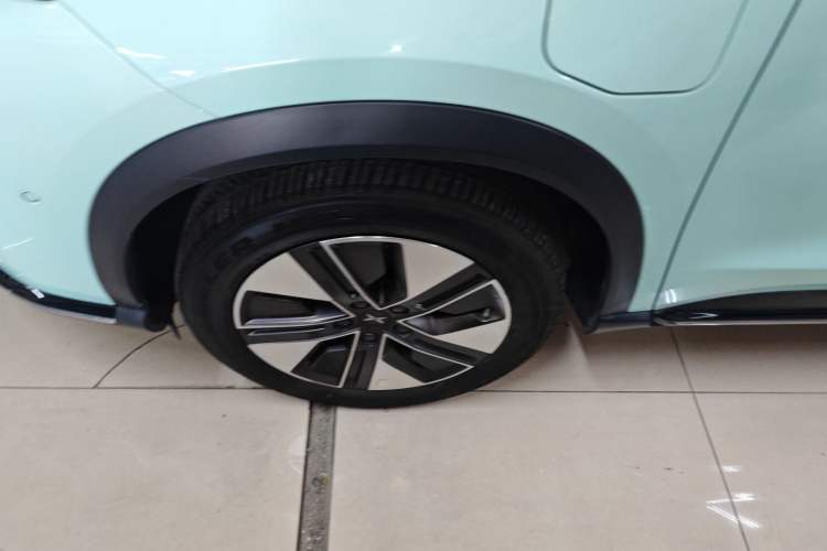 Used XPeng G3 2021 G3i 520N Left Front Wheel Hub