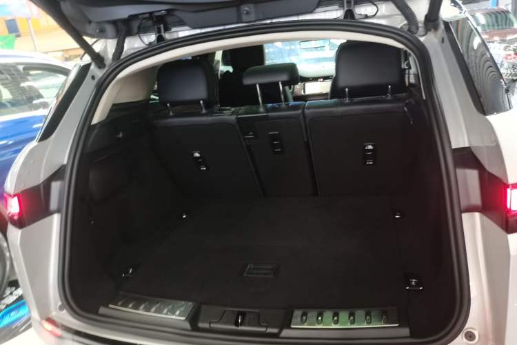 Used Land Rover Range Rover Evoque 2023 Aurora L 249 PS Luxury Edition