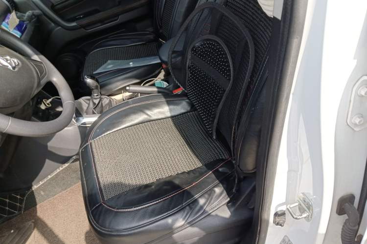 Used CHANGAN OSHAN X70A 2018 1.5L Manual Standard Edition Left Front Seat