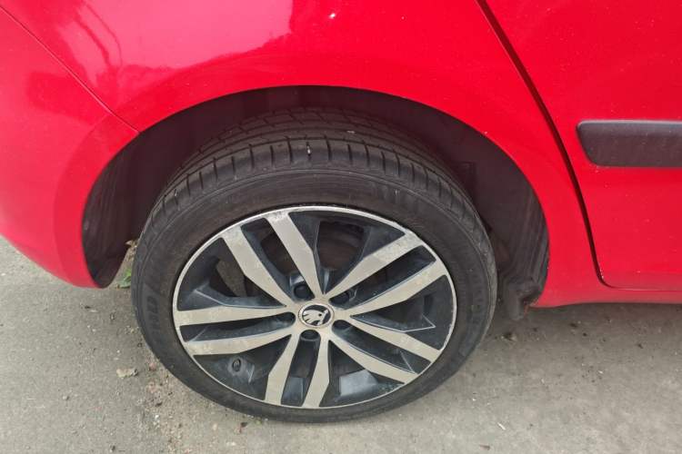 Used Skoda Fabia 2014 1.6L Manual Sport Edition
