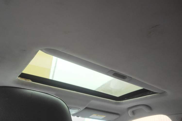 Used Changan CS75 2016 1.8T Automatic Elite Model China V Standard