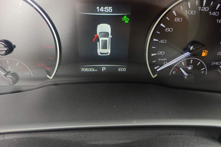 Used Wey VV5 2021 1.5T Two-Wheel Drive Color Pioneer Odometer Close Up