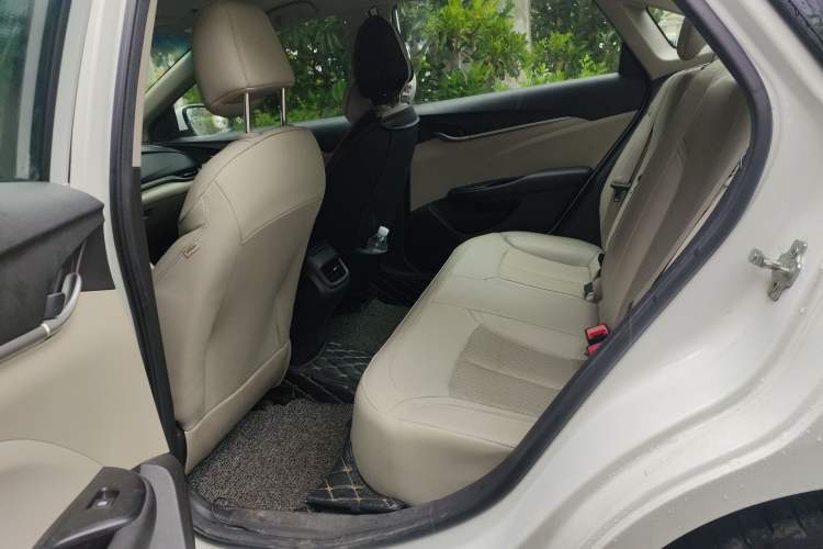 Used Buick GT 2017 15N Manual Elite Version Left Rear Seat