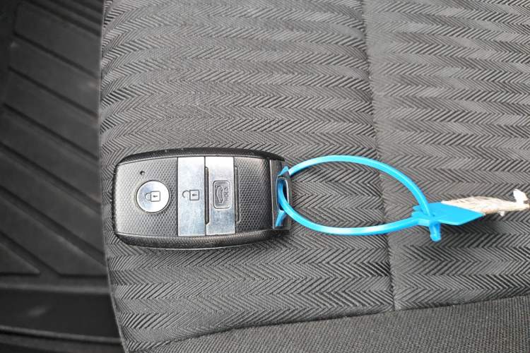 Used Kia K3S 2014 1.6L Automatic GLS Vehicle Key