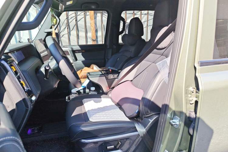 Used iCAR V23 2025 501 Four-Wheel Drive Intelligent Driving Version
