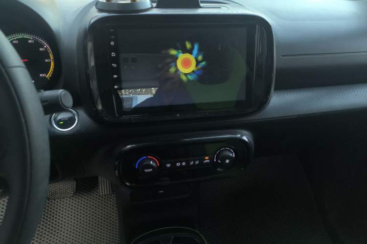 Used Roewe Clever 2021 302 km New Four-Seater Super-Efficient Version
