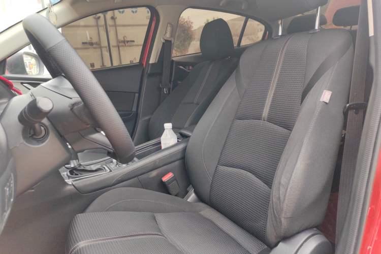 Used Mazda 3 Axela 2017 Sedan 1.5L Automatic Luxury Model China VI Standard Left Front Seat