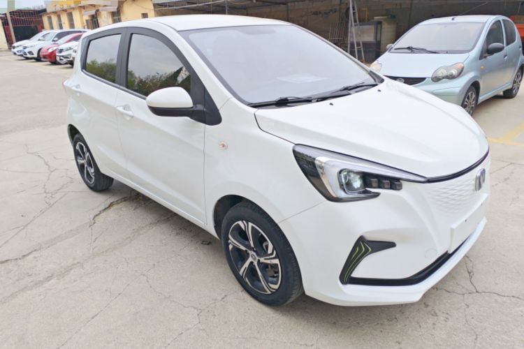 Used CHANGAN Benni E-Star 2022 Qingxin Edition Colorful Model Lithium-NMC Front Right 45 Deg