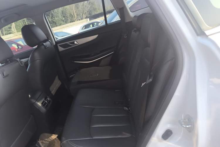 Used CHANGAN CS75 2020 280T DCT Luxury Model China VI Standard
