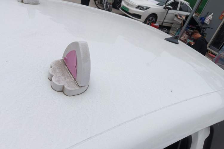 Used Roewe Clever 2021 302 km New Four-Seater Super-Efficient Version Roof