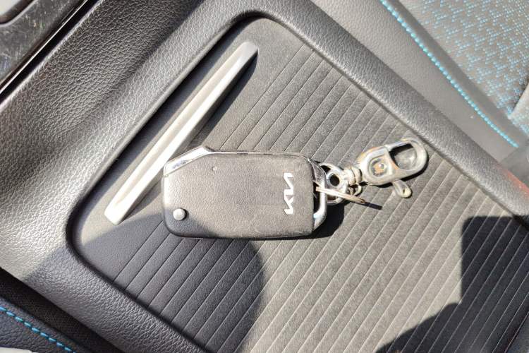 Used Kia K3 New Energy 2021 EV Comfort Edition 410km Vehicle Key