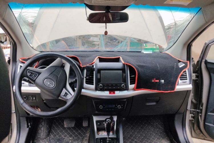 Used JAC Group Refine S3 2016 1.5L CVT Luxury Smart Version Center Console