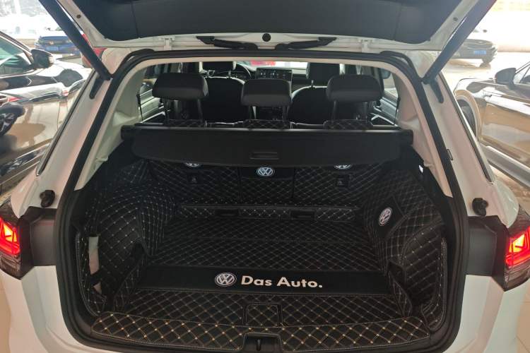 Used Volkswagen Tayron 2023 300TSI Two-Wheel-Drive Luxury Plus Advanced Edition
