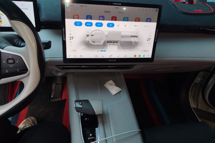 Used CHANGAN UNI-Z New Energy 2024 Blue Whale Smart Electric iDD 125km Beyond Edition
